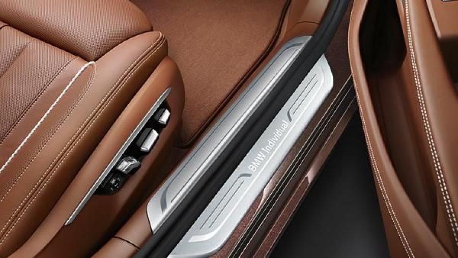  BMW 7-Series Individual 2016 года  (фото 8 из 11)